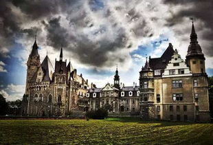 揭秘中世纪欧洲城堡内部的神秘世界