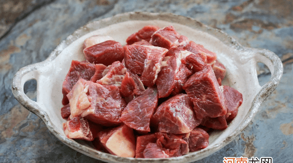 煮牛肉应该用什么调料才能更美味、更香