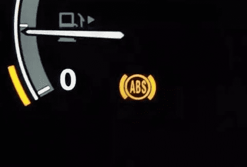 汽车上的AT灯是什么意思（丰田仪表盘上常见的故障灯有哪些）